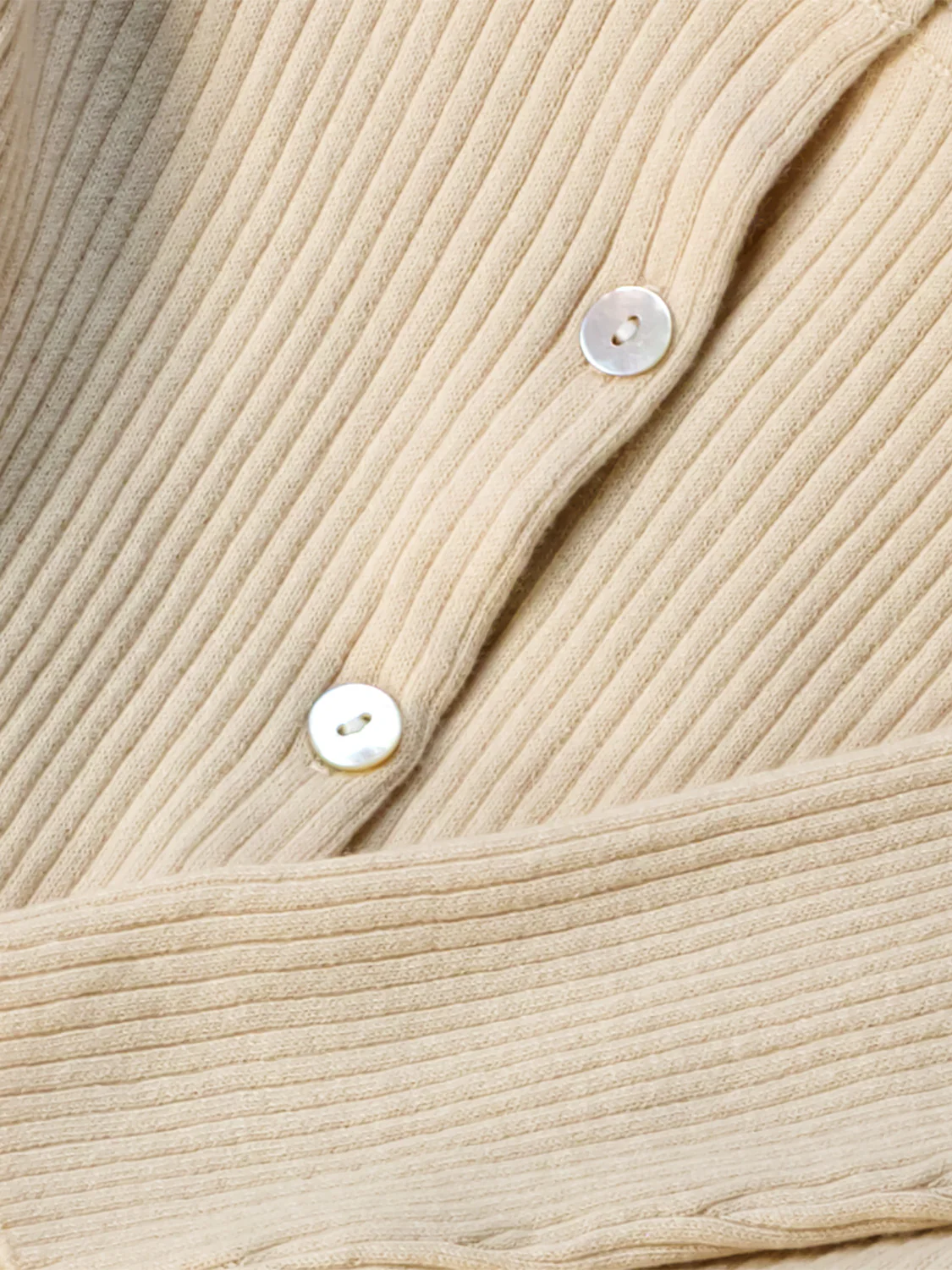 Strickjacke Giselle Beige - Image 3