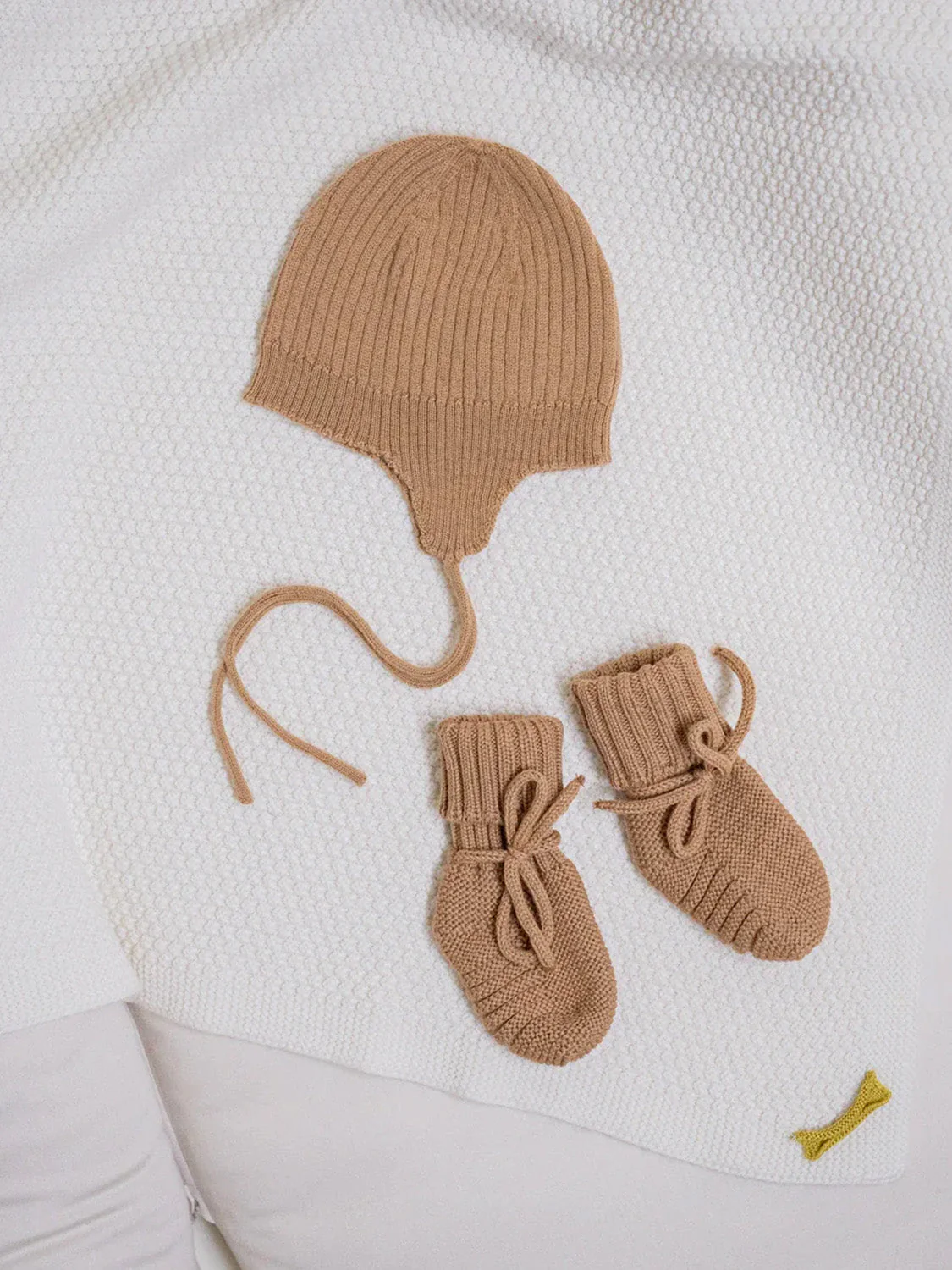 THE WOOLLY BABY HAT - camel - Image 5