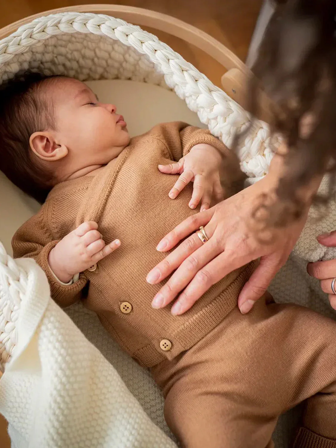 THE WOOLLY BABY JACKET - camel - Image 2