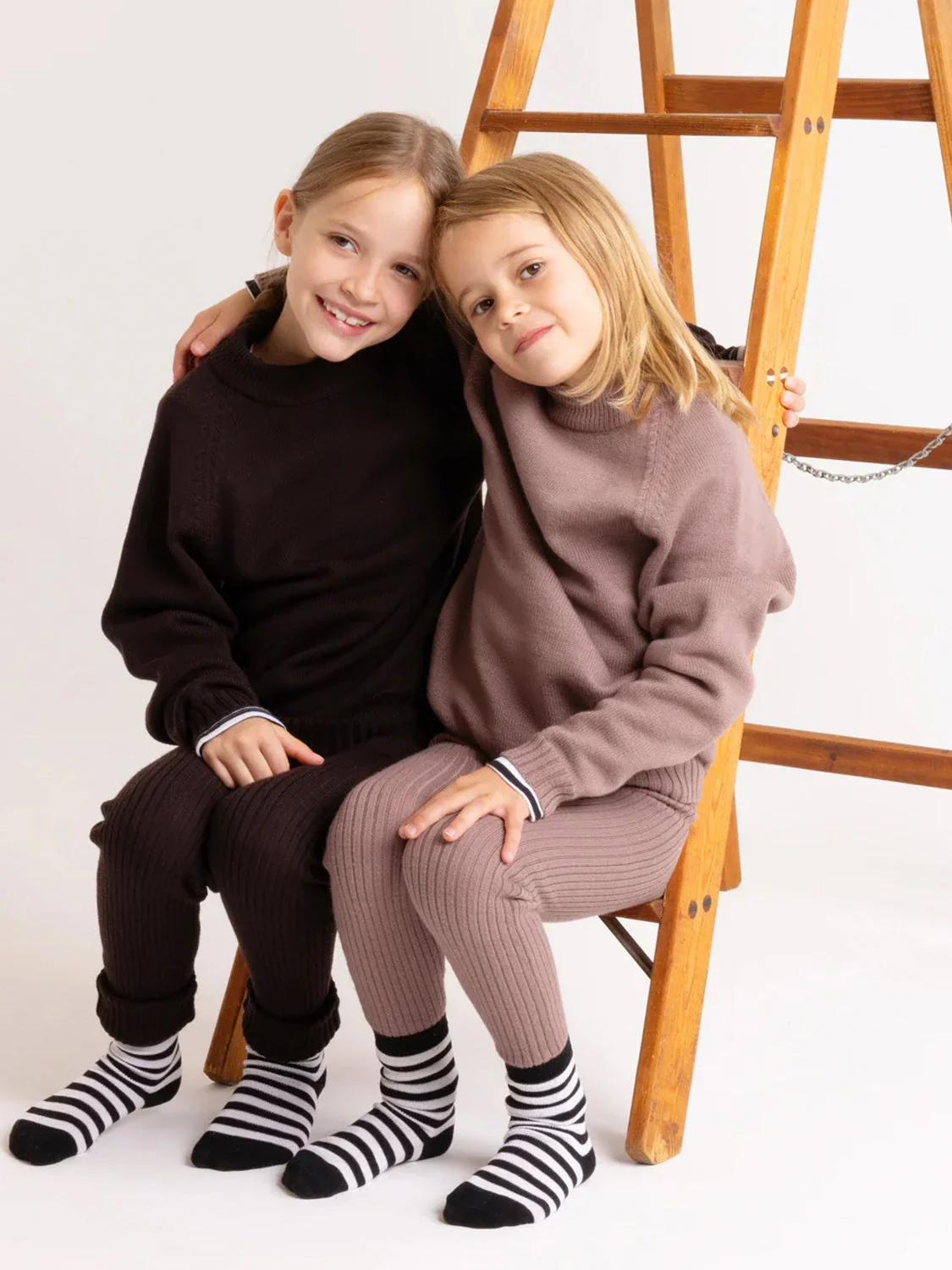 THE WOOLLY SWEATER - camel - Image 6